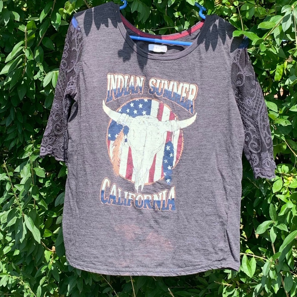 3/4 sleeve shirt